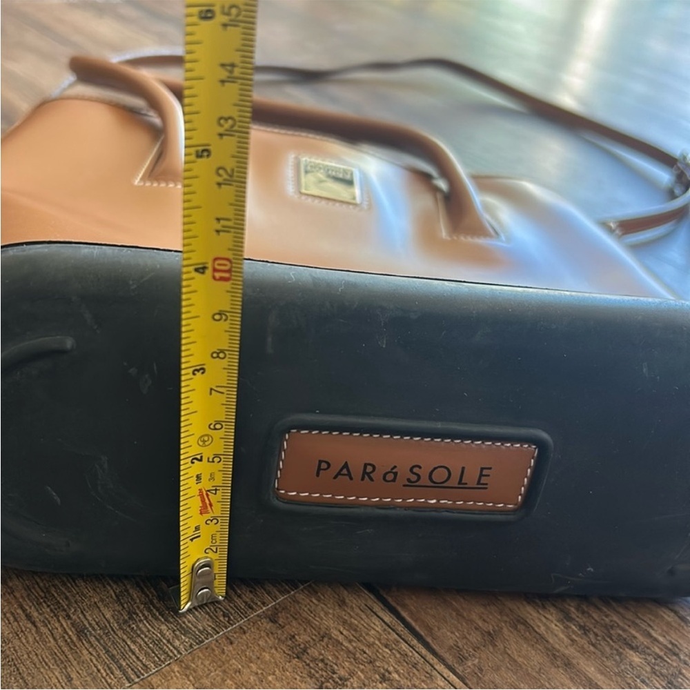 Dooney & Bourke Tan Leather purse - Picture 7 of 11